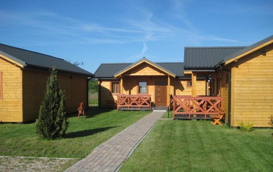 Villa Aurelia Pokoje Goscinne I Domki Letniskowe Mielenko Extérieur photo