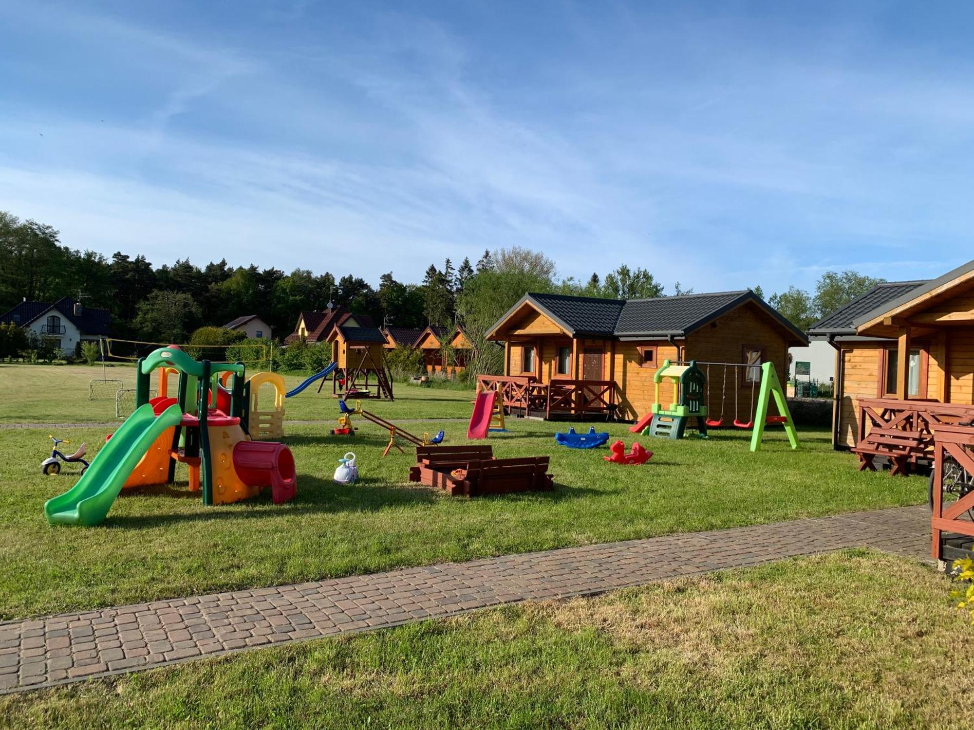 Villa Aurelia Pokoje Goscinne I Domki Letniskowe Mielenko Extérieur photo